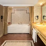 Hotel Crowne Plaza - Old By Ihg 5*