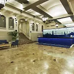 Crowne Plaza - Old By Ihg
