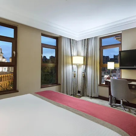 Crowne Plaza - Old By Ihg