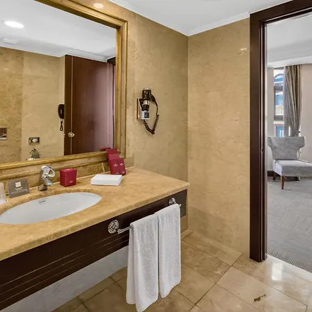 Crowne Plaza - Old By Ihg