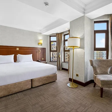 Crowne Plaza - Old By Ihg Hotel 5*
