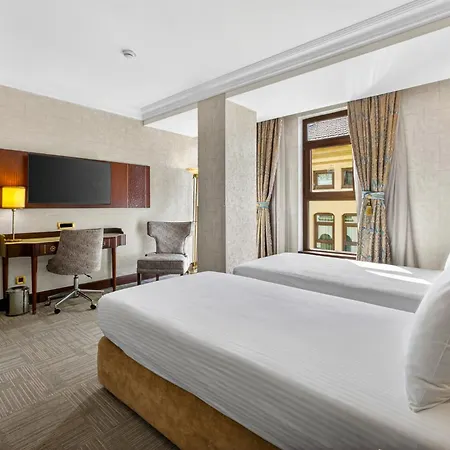 Crowne Plaza - Old By Ihg Hotel 5*