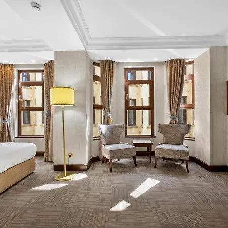 Crowne Plaza - Old By Ihg 5*