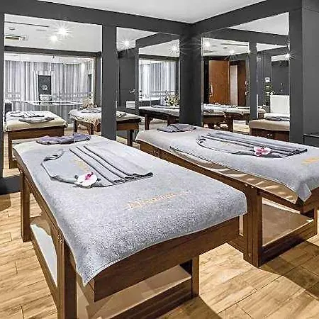 Crowne Plaza - Old By Ihg 5*