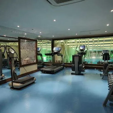 Crowne Plaza - Old By Ihg 5*