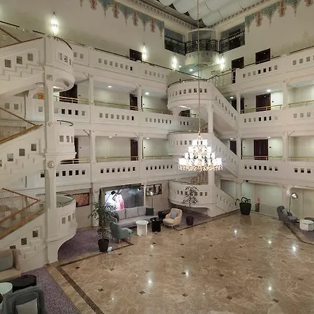 Hotel Crowne Plaza - Old By Ihg Estambul